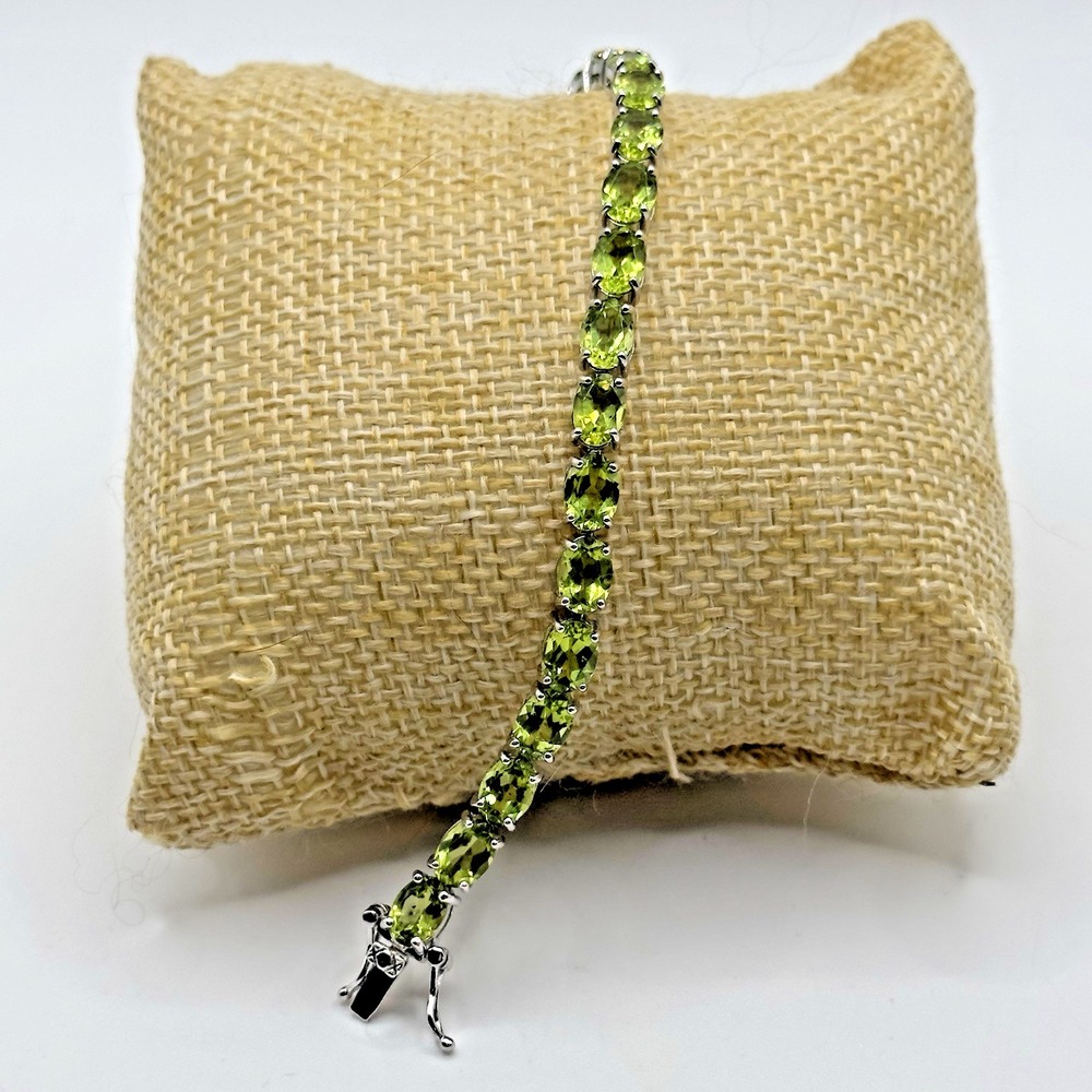 Natural Peridot Tennis Bracelet Rhodium over Sterling Silver 17.25 ctw 7"